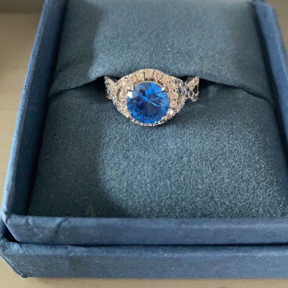 NIB Diamonesk “Blue Lagoon” Ring - Picture 2 of 7